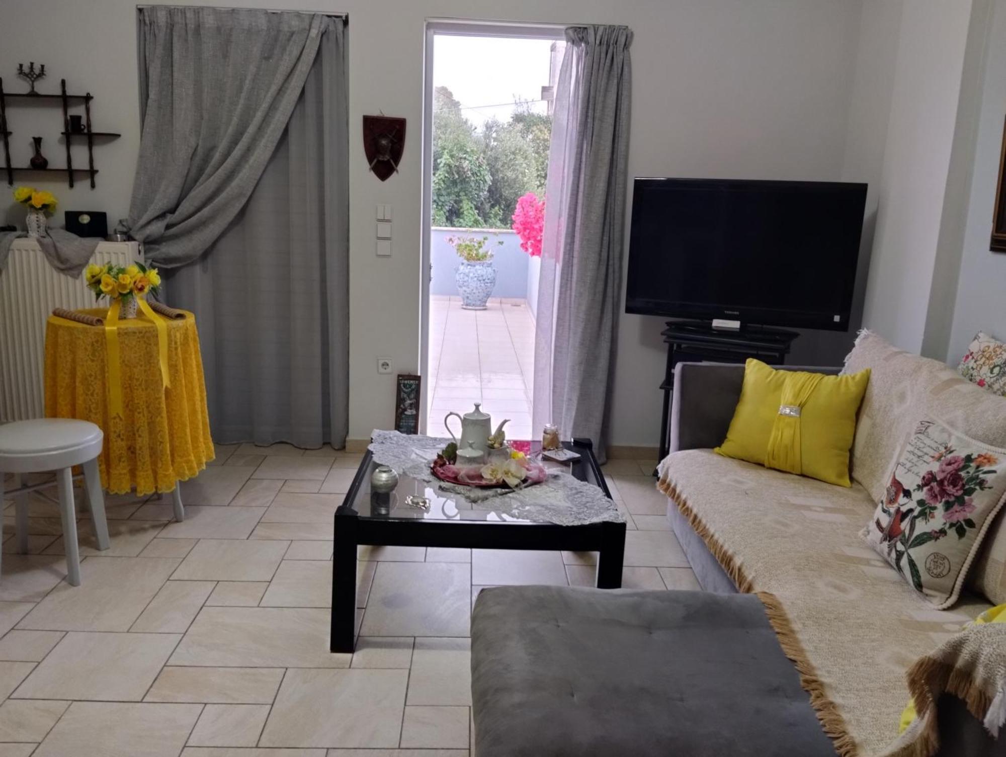 Πέτρινο Στη Θάλασσα Leilighet Návpaktos Eksteriør bilde